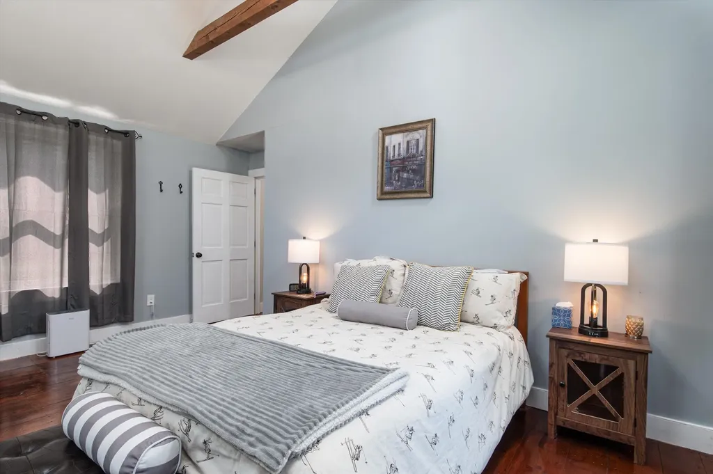 95 Church Street Chester VT 05143