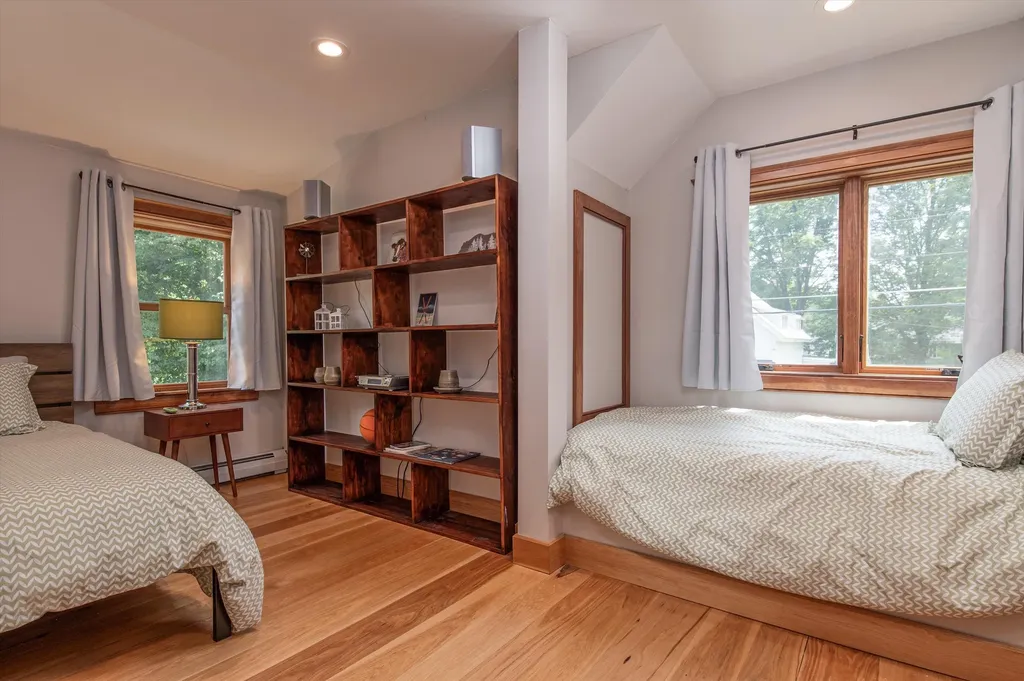 95 Church Street Chester VT 05143