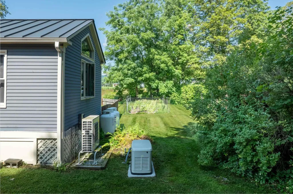 95 Church Street Chester VT 05143