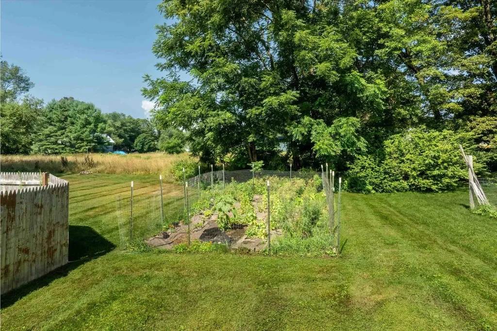 95 Church Street Chester VT 05143