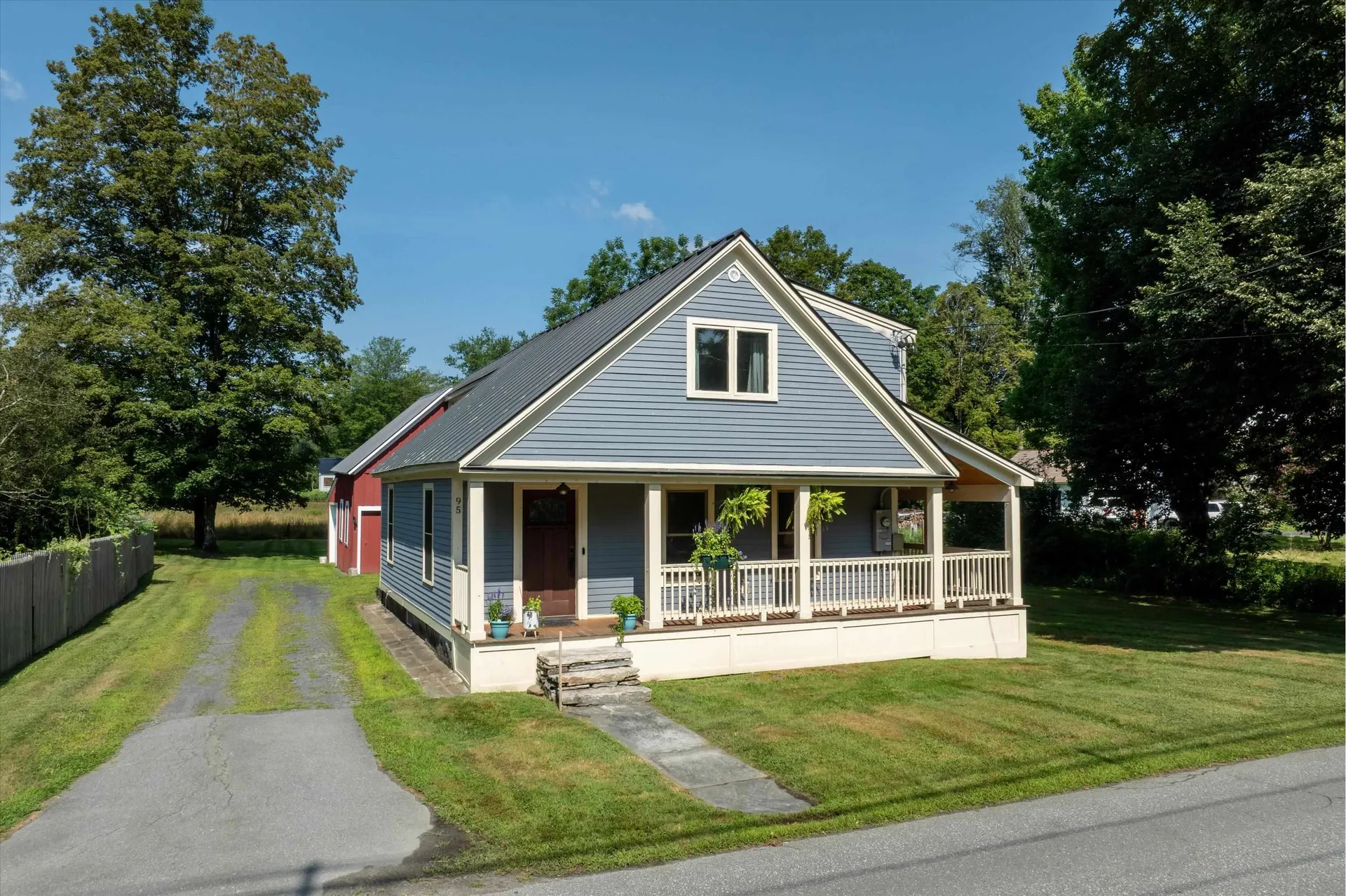 95 Church Street Chester VT 05143