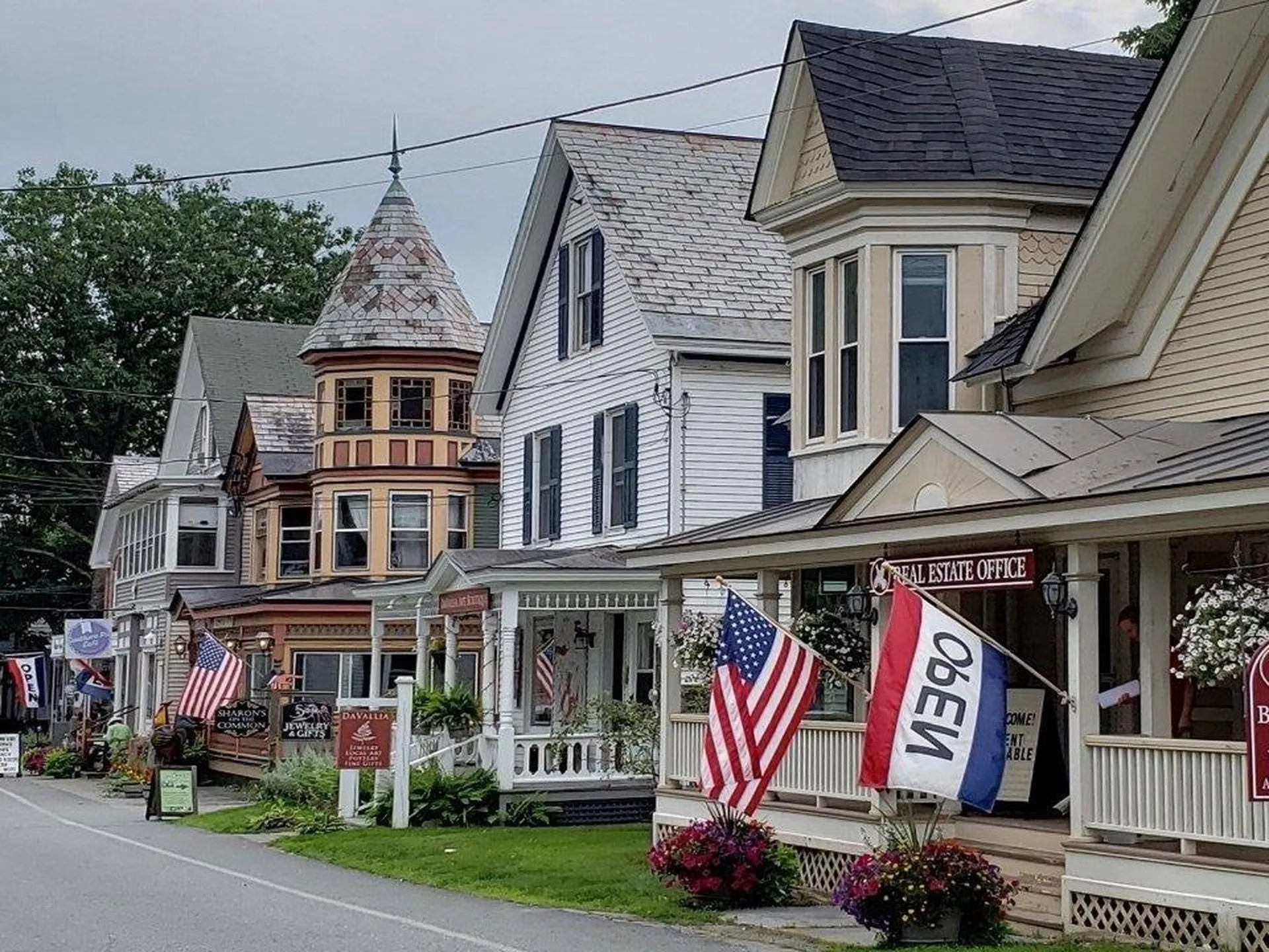 95 Church Street Chester VT 05143