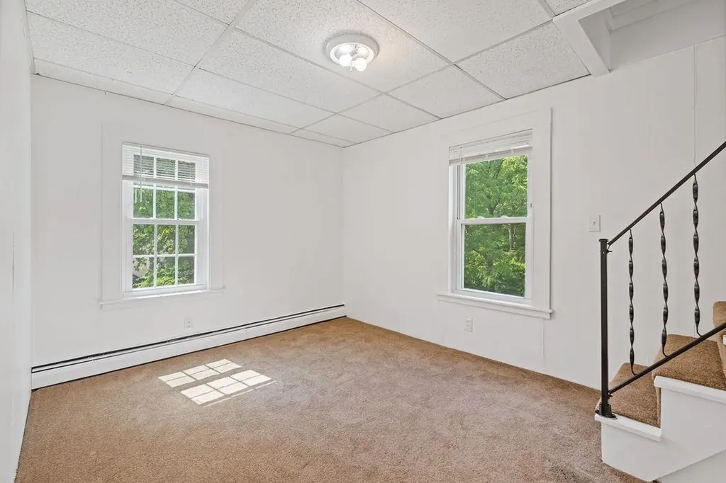 11 Bunker Street Farmington NH 03835