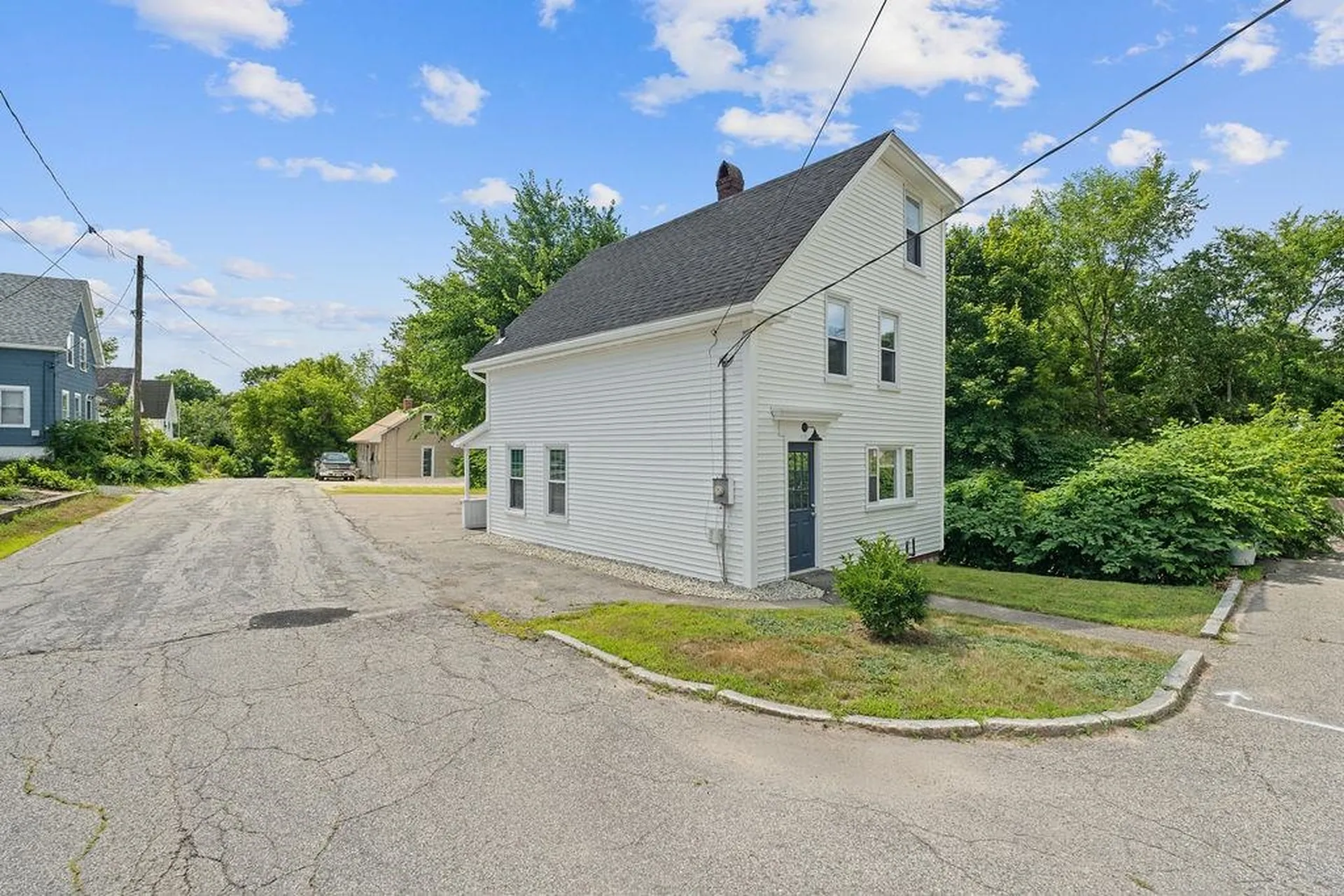 11 Bunker Street Farmington NH 03835