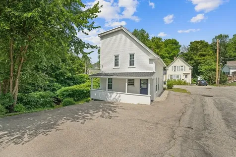 11 Bunker Street Farmington NH 03835