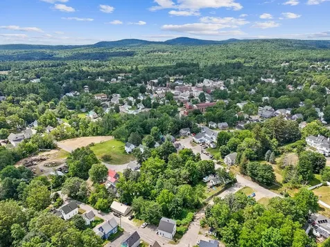 11 Bunker Street Farmington NH 03835