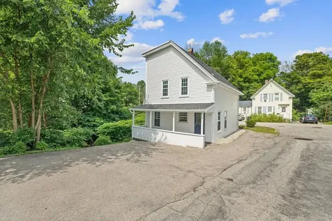 11 Bunker Street Farmington NH 03835