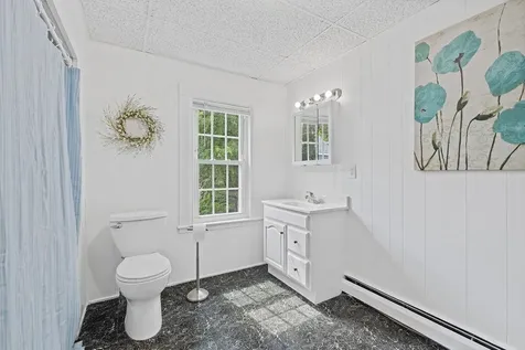 11 Bunker Street Farmington NH 03835