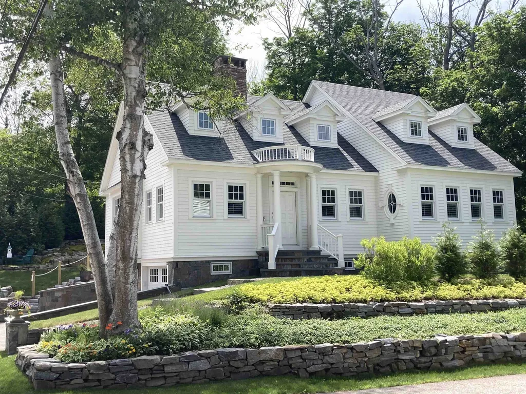 22 Colonial Lane New Castle NH 03854