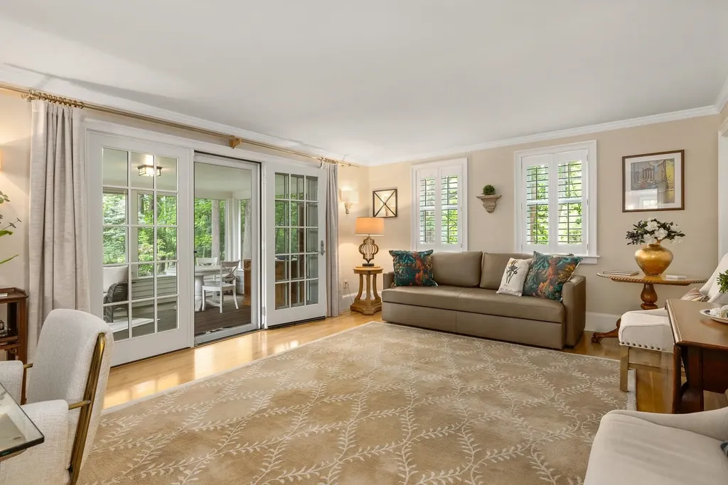 22 Colonial Lane New Castle NH 03854