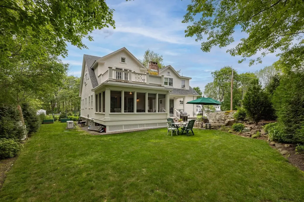 22 Colonial Lane New Castle NH 03854