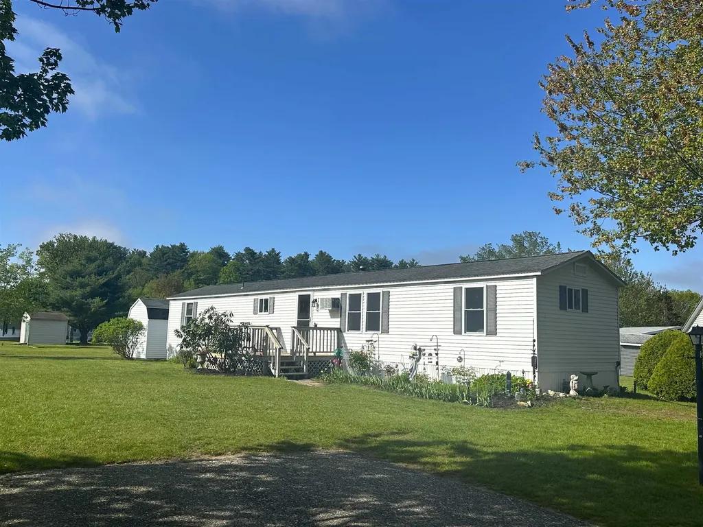 3 Limestone Way North Hampton NH 03862
