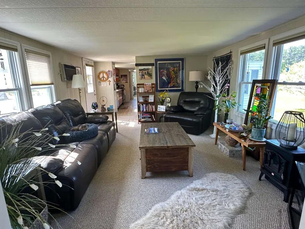 3 Limestone Way North Hampton NH 03862