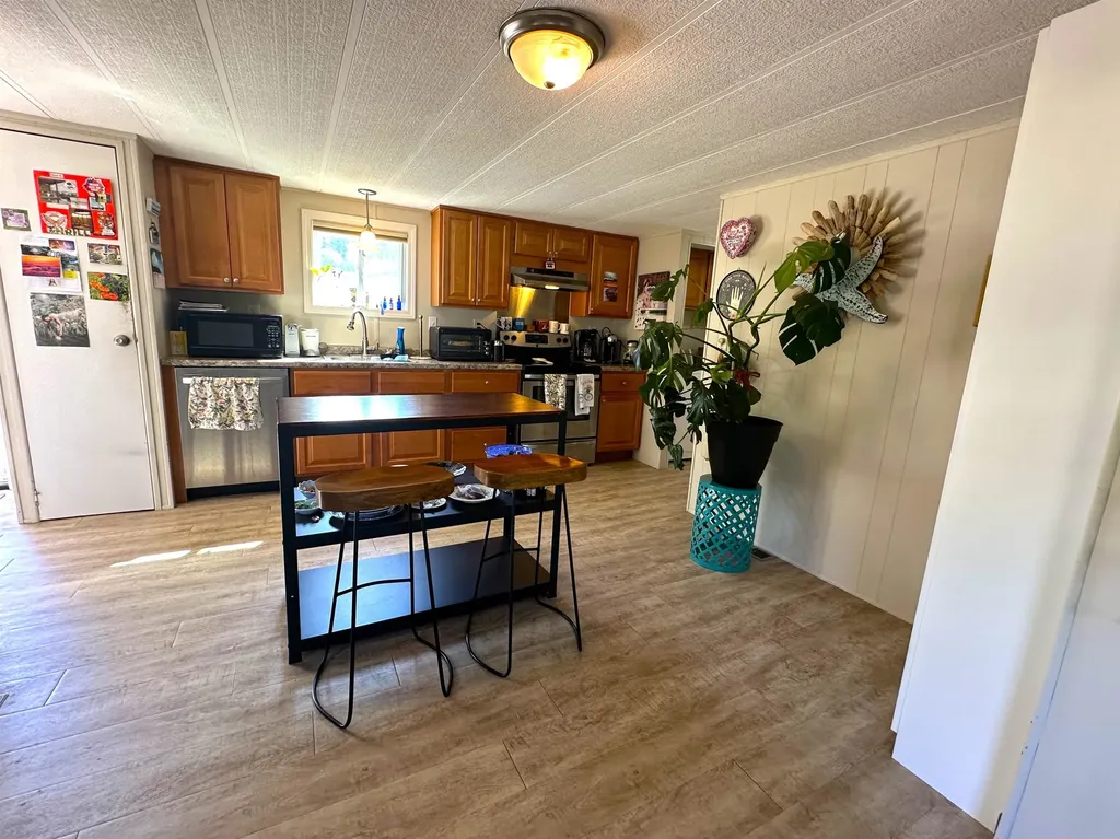 3 Limestone Way North Hampton NH 03862