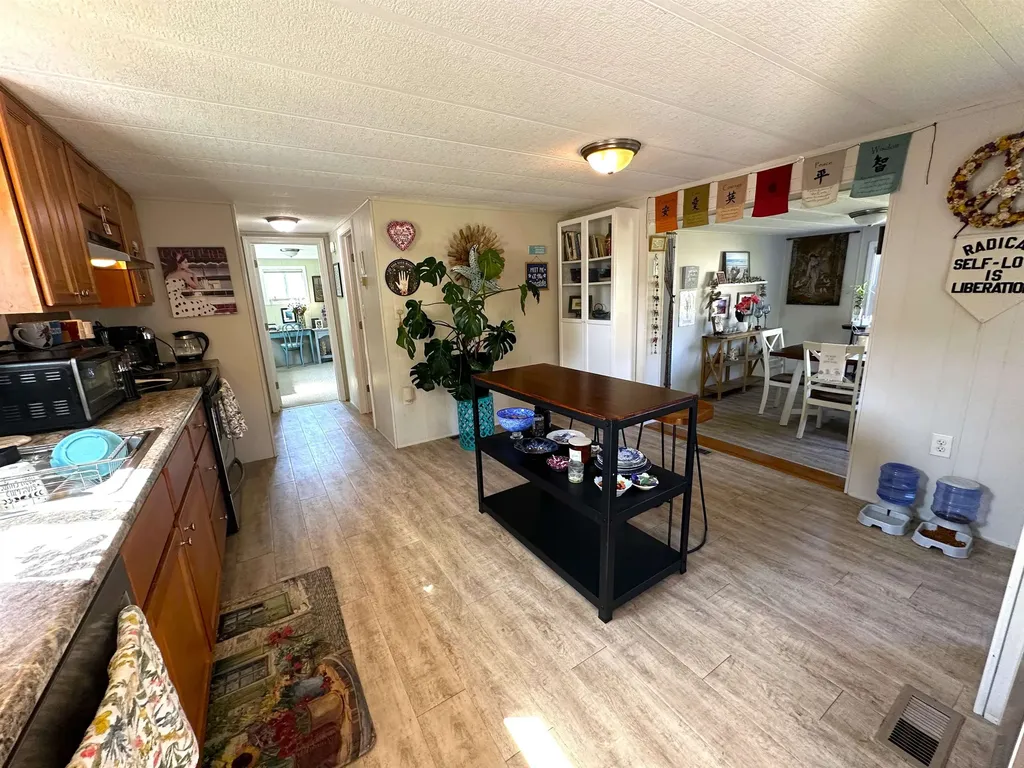 3 Limestone Way North Hampton NH 03862