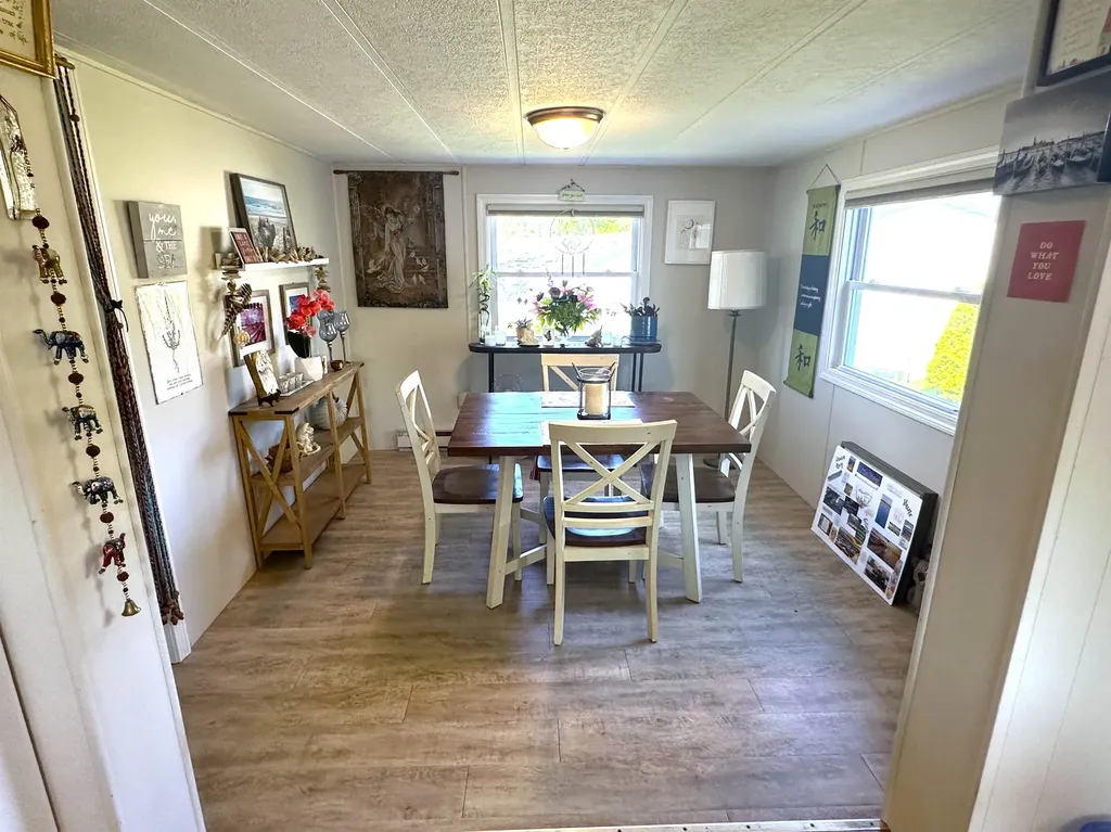 3 Limestone Way North Hampton NH 03862