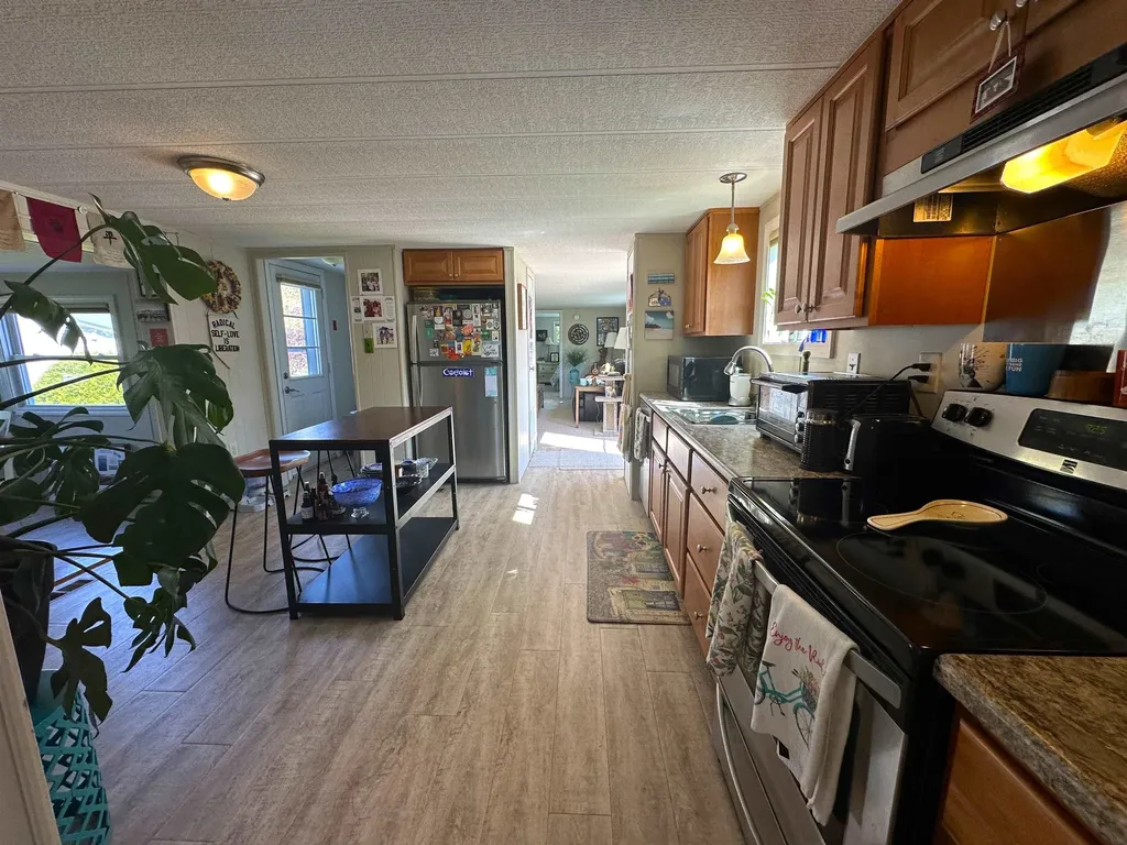 3 Limestone Way North Hampton NH 03862