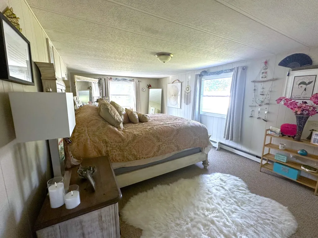 3 Limestone Way North Hampton NH 03862