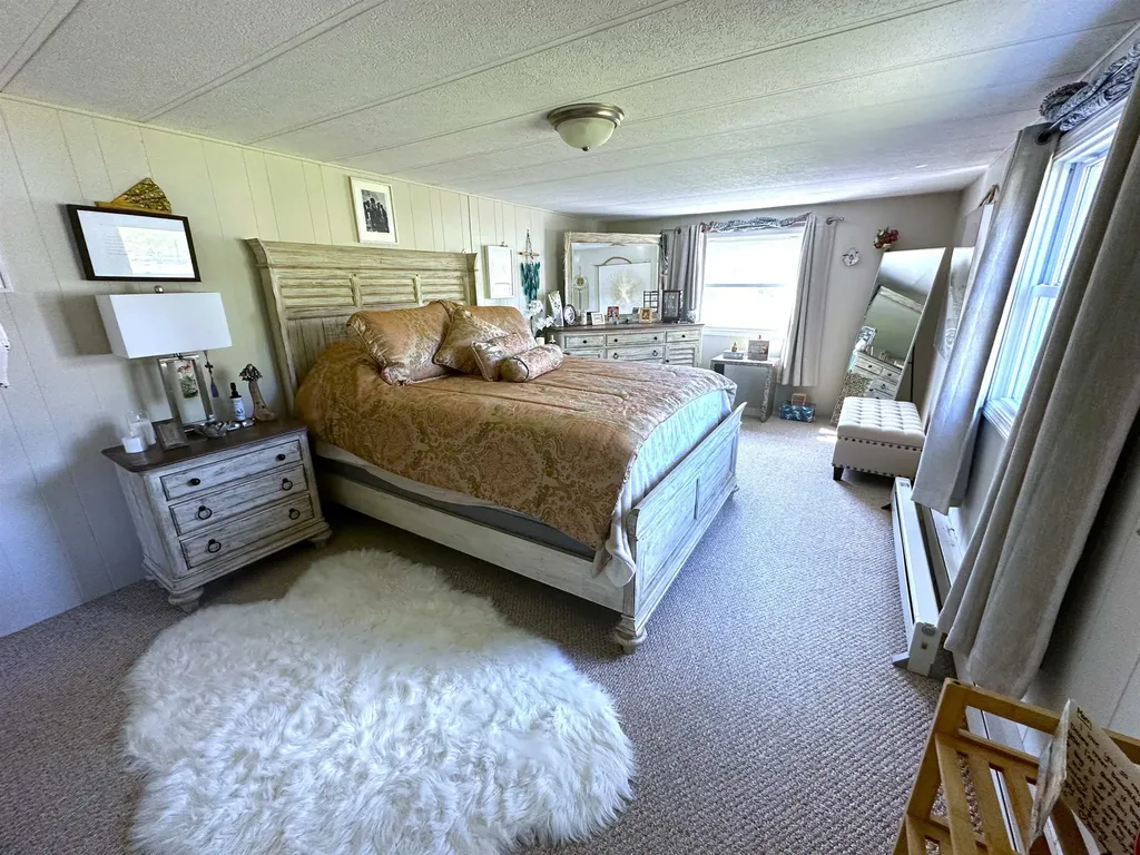 3 Limestone Way North Hampton NH 03862