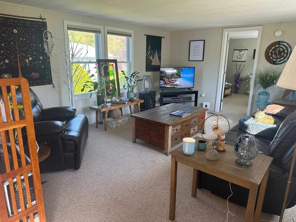 3 Limestone Way North Hampton NH 03862