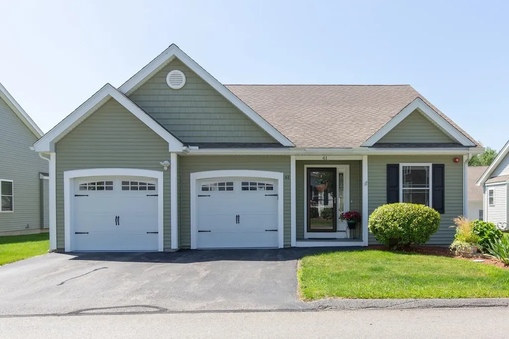 61 Sagewood Drive Pelham NH 03076