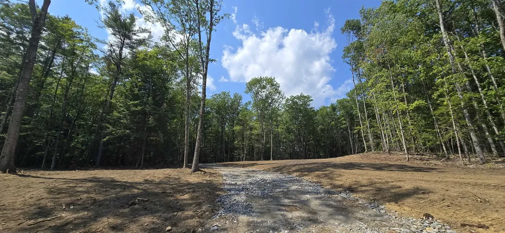 11c-2 Nh Route140 Alton NH 03809