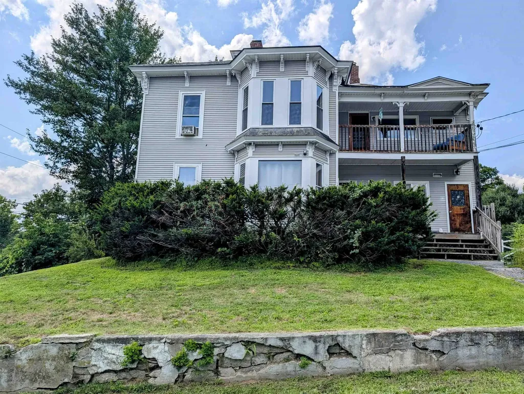 2 Long Street Barre City VT 05641