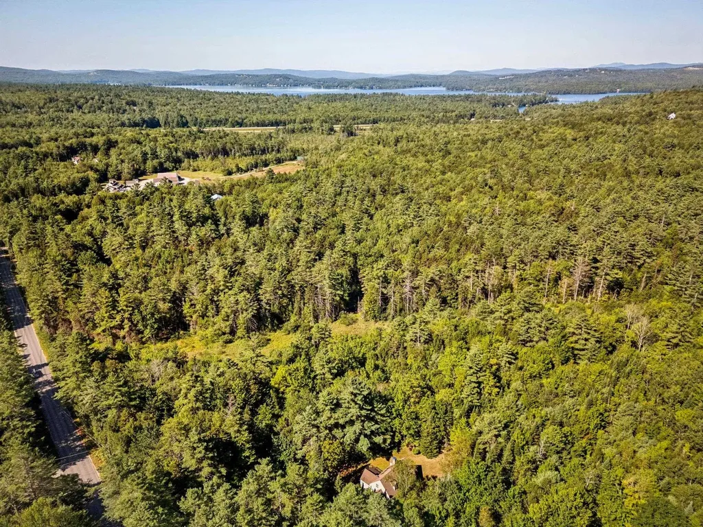 748 County Road New London NH 03257