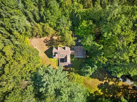 748 County Road New London NH 03257
