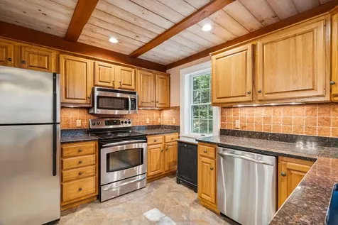748 County Road New London NH 03257