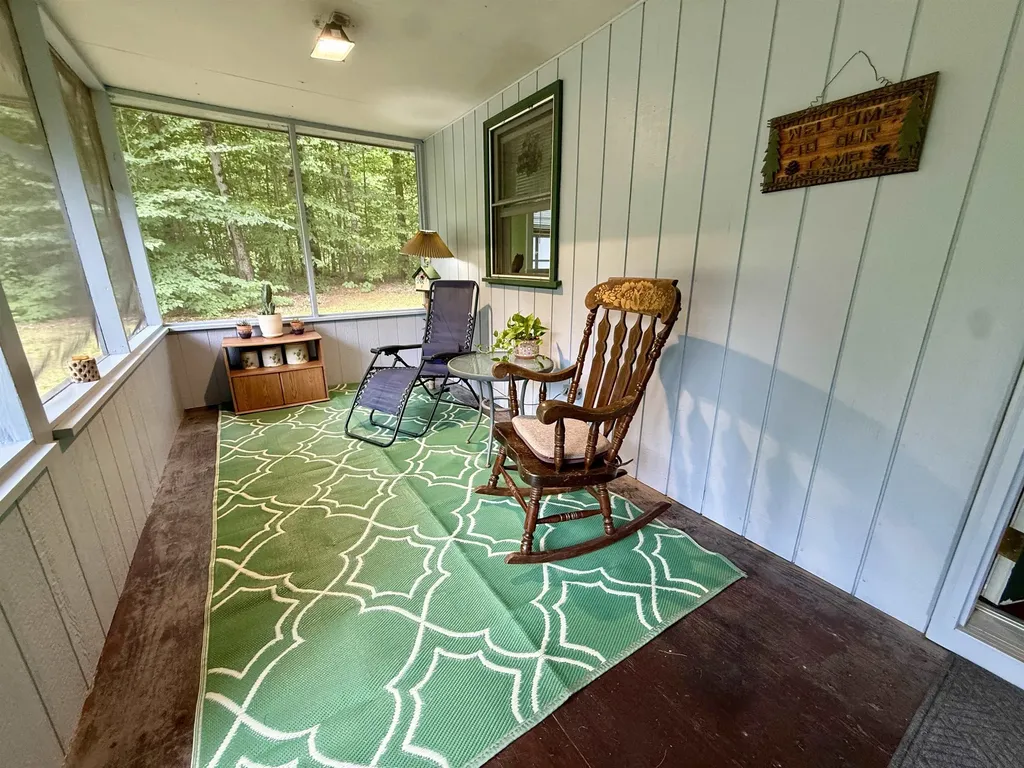 22 Birchview Lane Rumney NH 03266