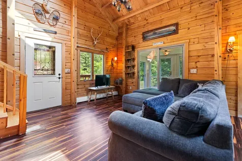 388 Perch Pond Road Holderness NH 03245