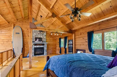 388 Perch Pond Road Holderness NH 03245