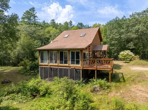 388 Perch Pond Road Holderness NH 03245