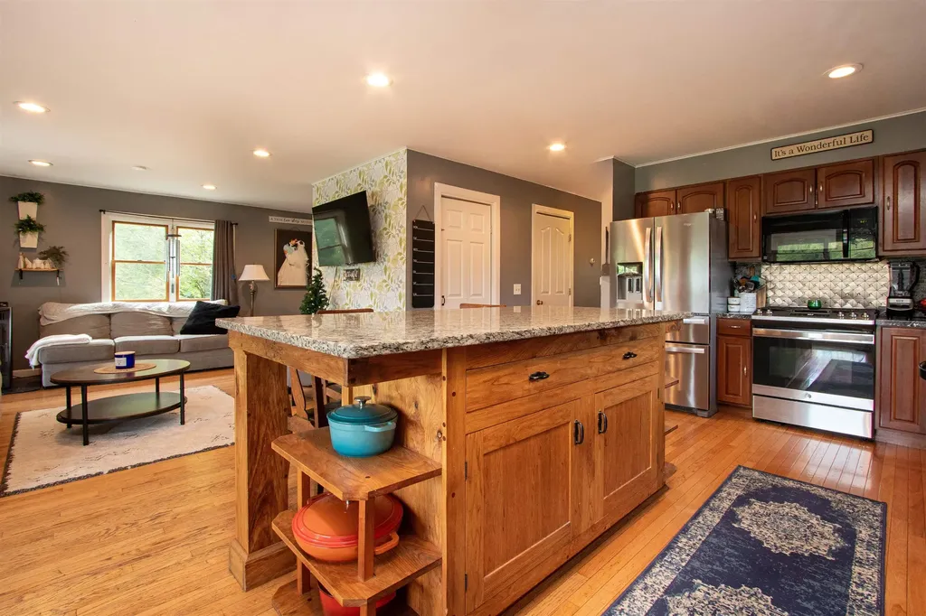 902 Vermont Route 16 Hardwick VT 05843