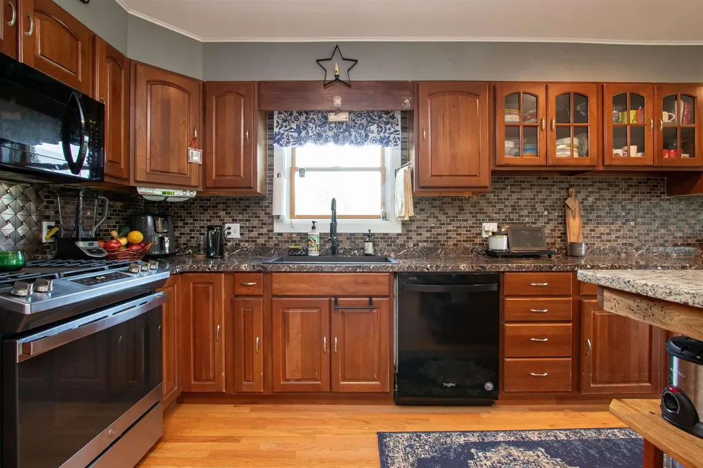 902 Vermont Route 16 Hardwick VT 05843