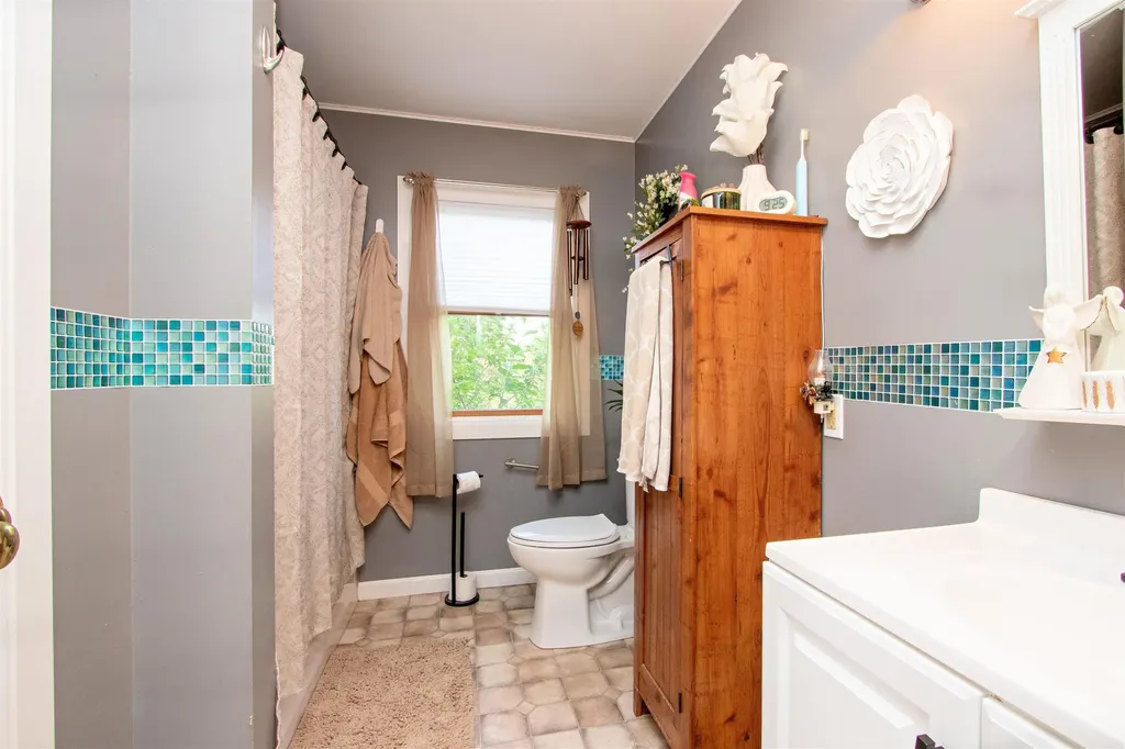 902 Vermont Route 16 Hardwick VT 05843