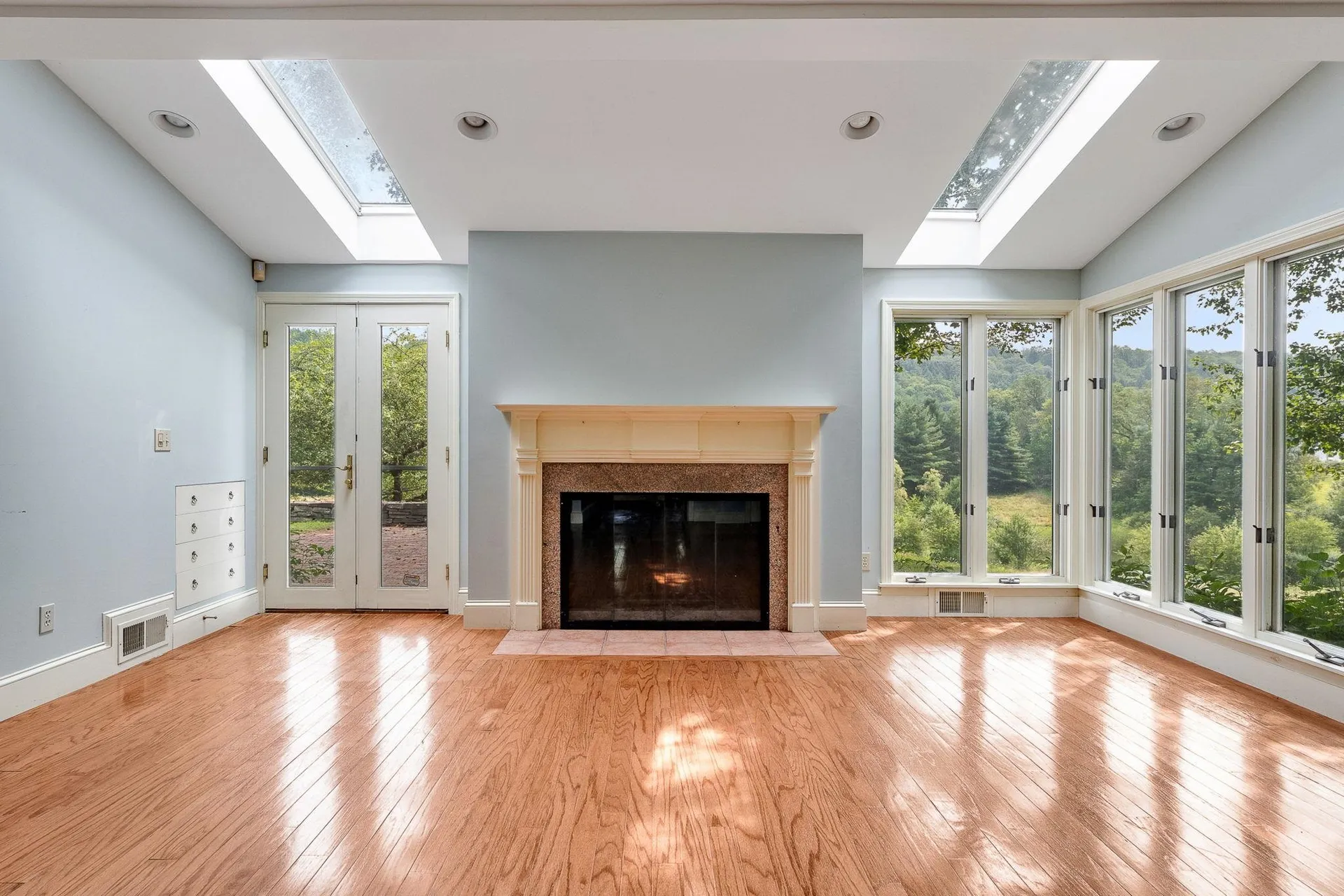 593 Red Barn Road Hartford VT 05001