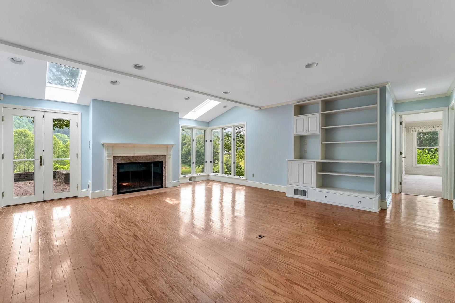 593 Red Barn Road Hartford VT 05001