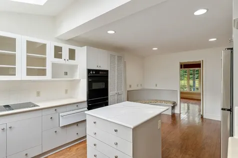 593 Red Barn Road Hartford VT 05001