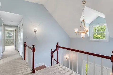 593 Red Barn Road Hartford VT 05001