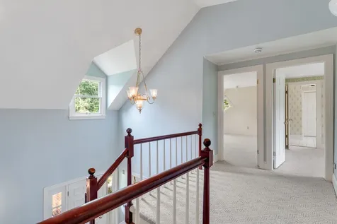 593 Red Barn Road Hartford VT 05001