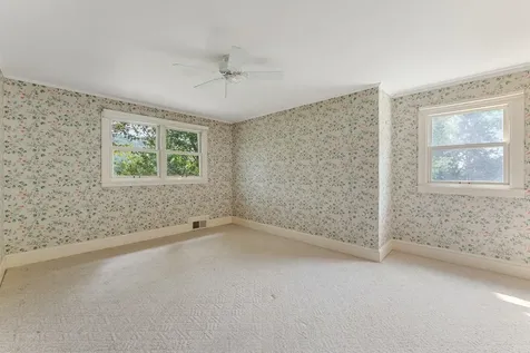 593 Red Barn Road Hartford VT 05001