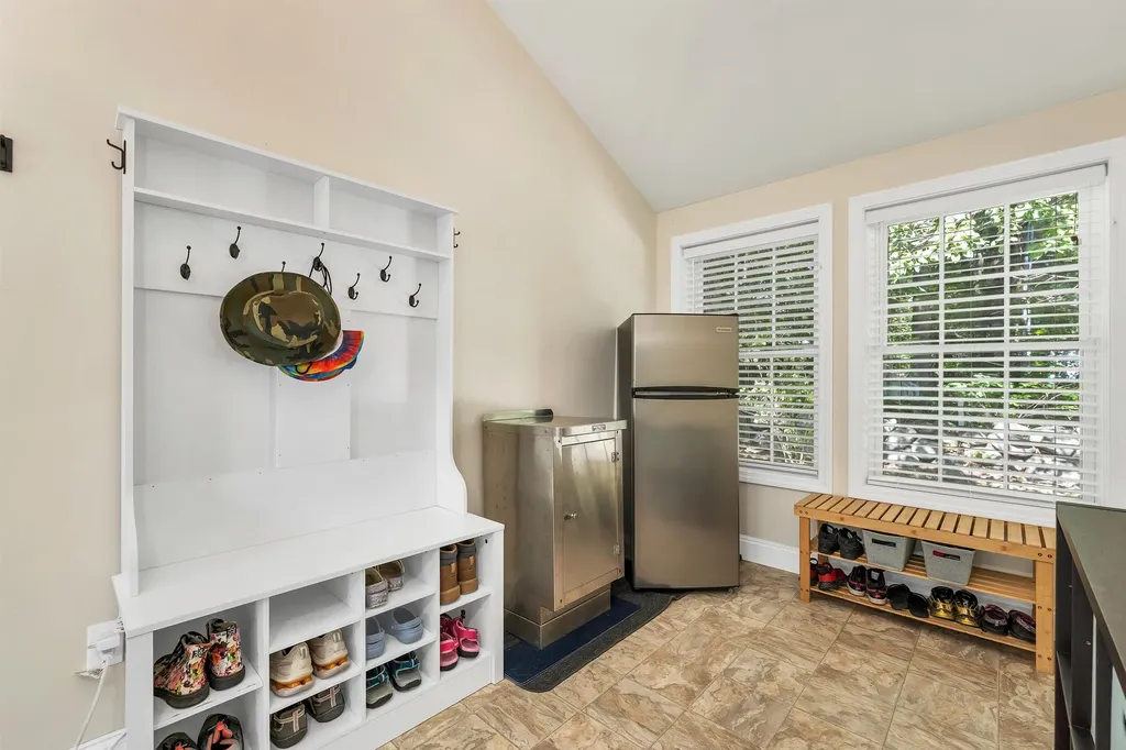 6 Dudley Road Wolfeboro NH 03894