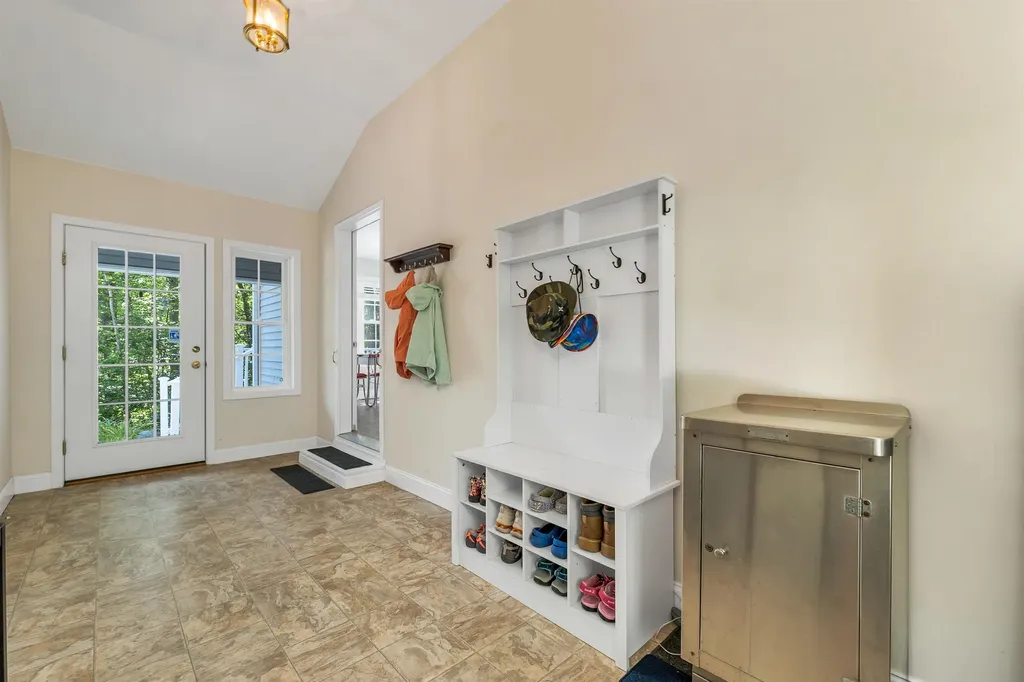 6 Dudley Road Wolfeboro NH 03894