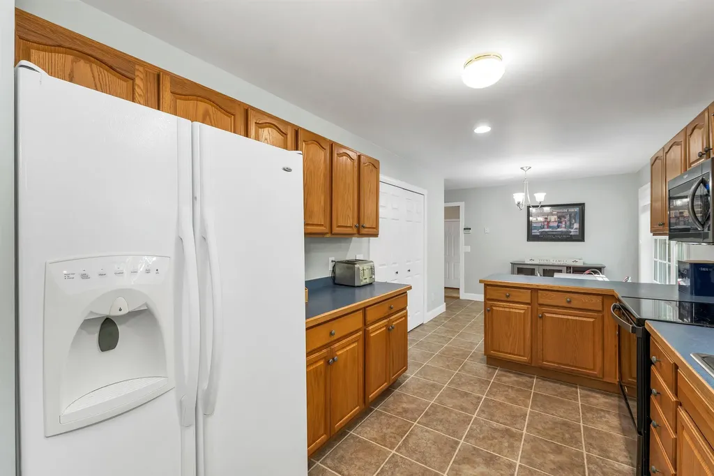 6 Dudley Road Wolfeboro NH 03894