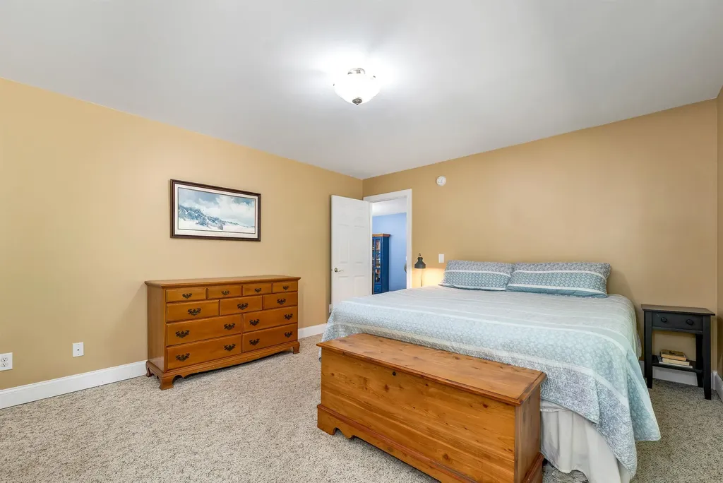 6 Dudley Road Wolfeboro NH 03894