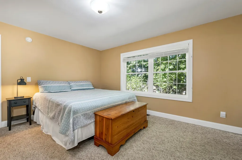 6 Dudley Road Wolfeboro NH 03894