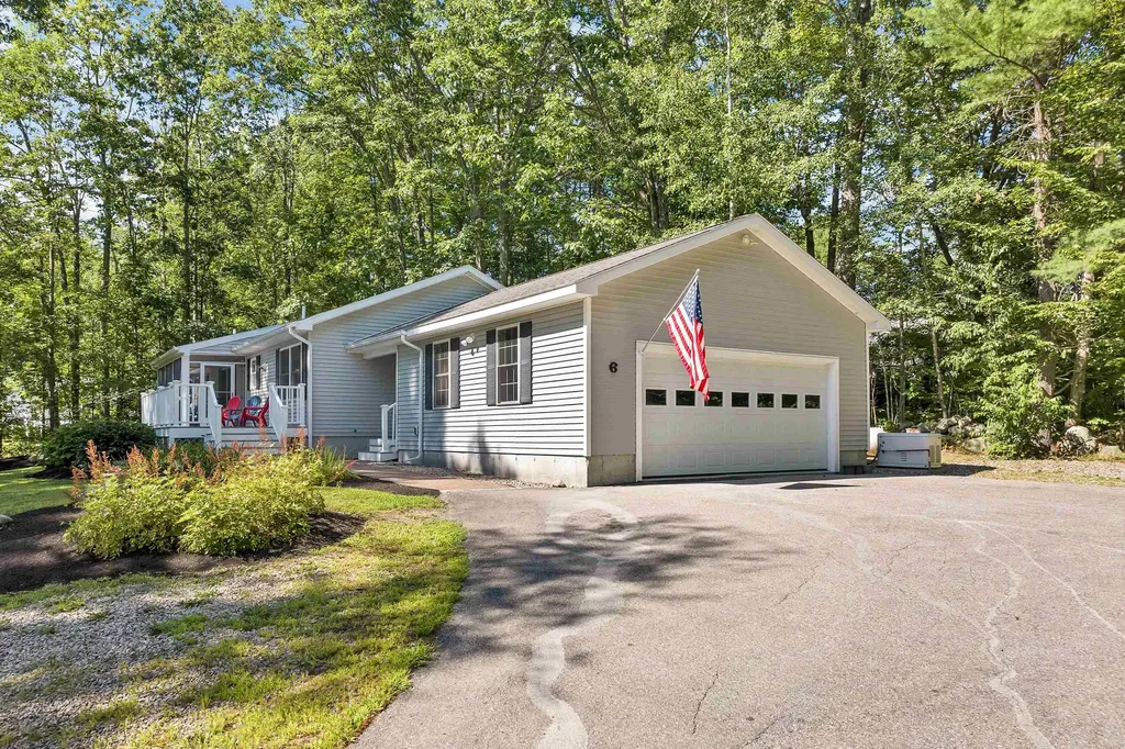 6 Dudley Road Wolfeboro NH 03894