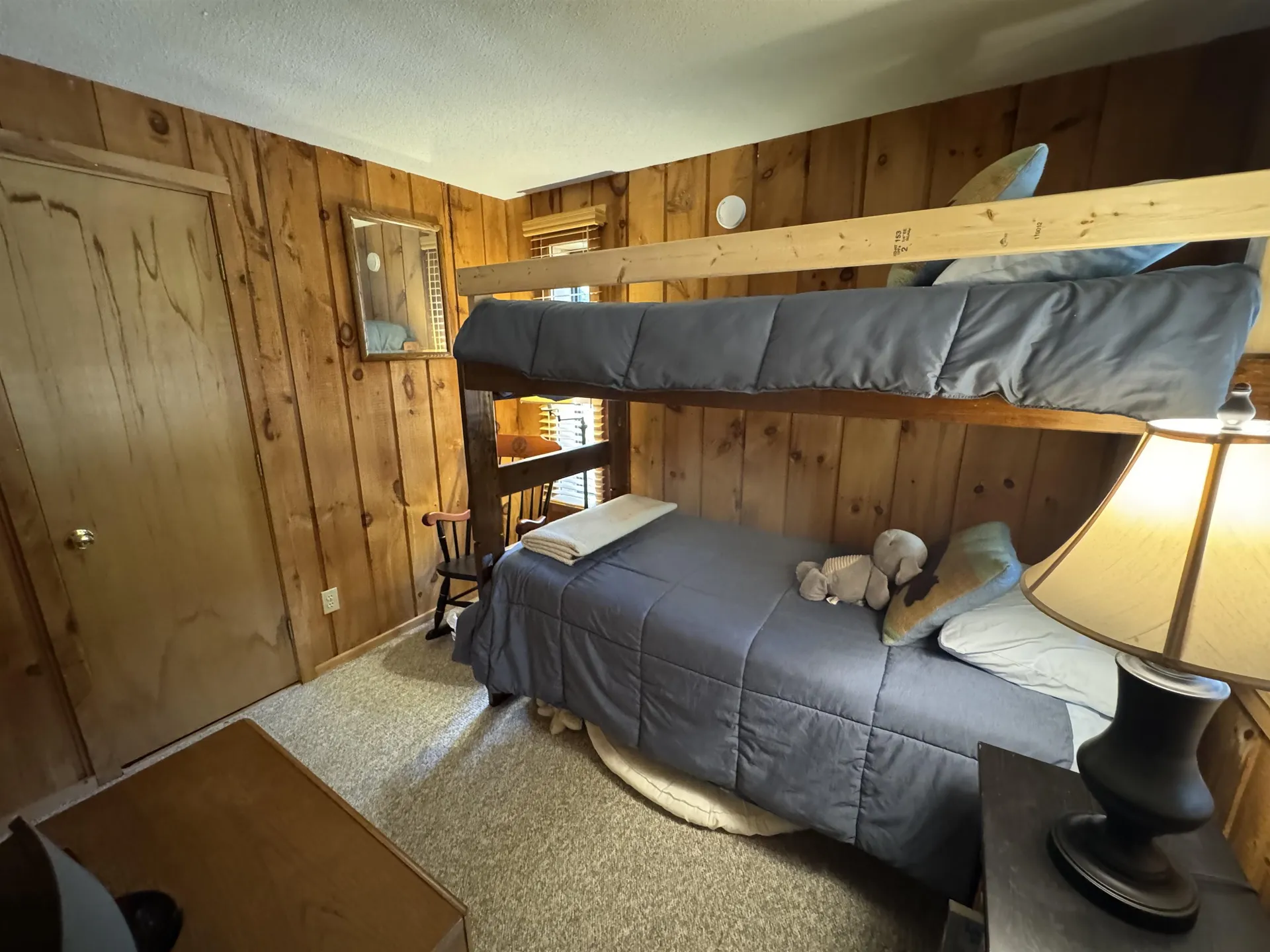 5F Polar Bear North Dover VT 05356